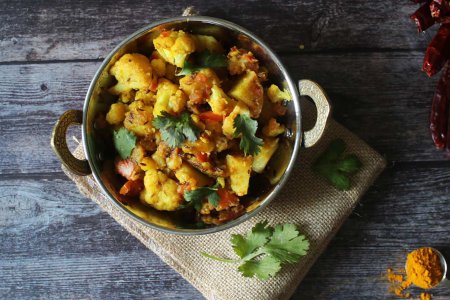 Adraki Aloo Gobhi Ka Tuk